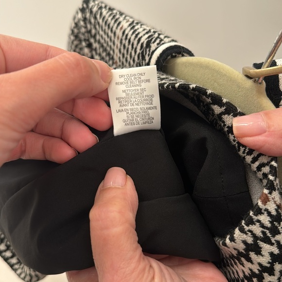 Worth Dress - Picture 5 of 6